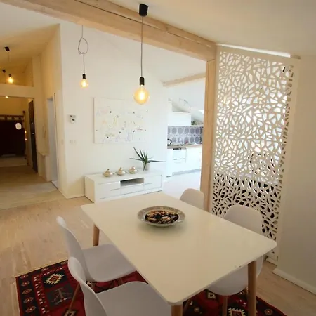 Apartamento La E Bella *
