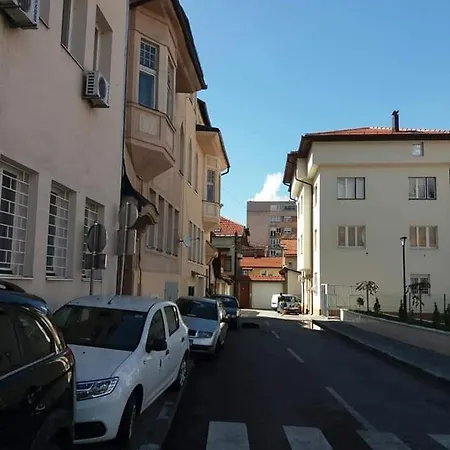 La E Bella *